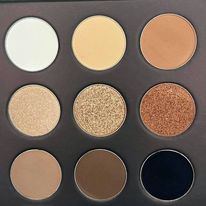 GET NAKED EYE SHADOW PALETTE